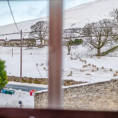 度假居 Butlers Hardraw