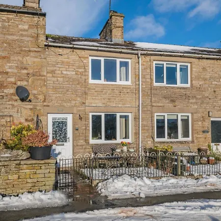 2 Bed In Hawes Oc-b30521 Hardraw