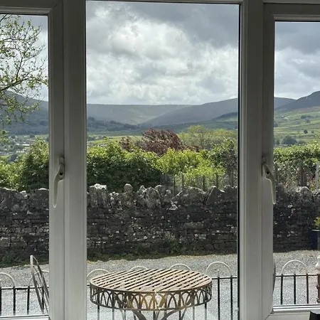 2 Bed In Hawes Oc-b30521 * Hardraw